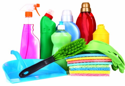 Professional move out cleaning in a bright empty living room