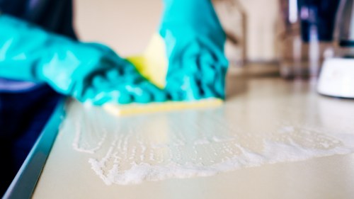 Streak-free window cleaning finish on office windows
